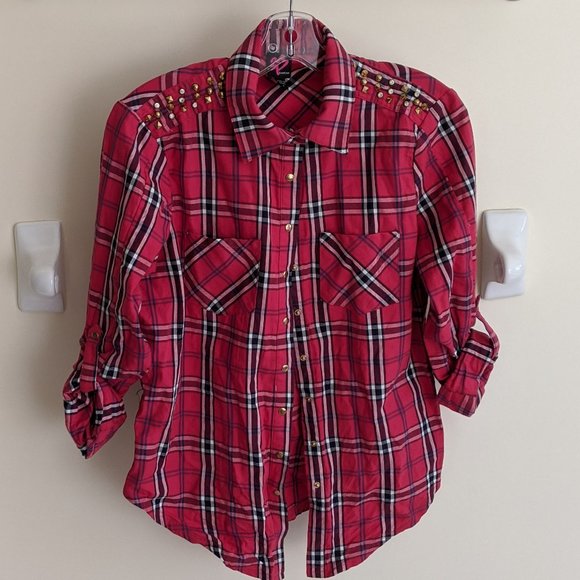 🧡 (2/$25) Bebe Plaid Button Down - Picture 1 of 2